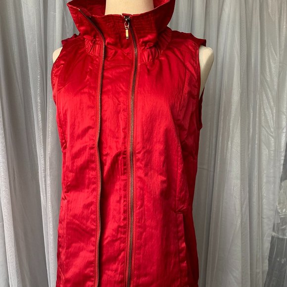 BOO RADLEY RED SLEEVLESS EXTENDABLE VEST (SZ 6) (NWT) - Picture 5 of 11
